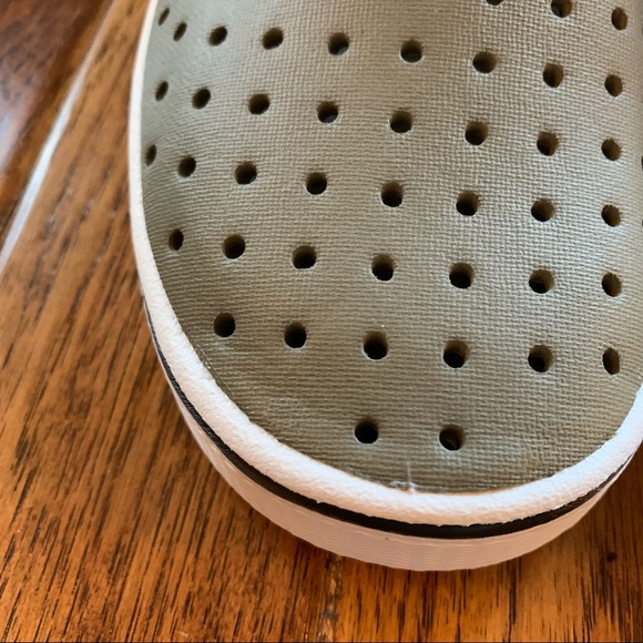 Native | taupe slip on shoes | Sz M6 / W8 - Picture 12 of 14